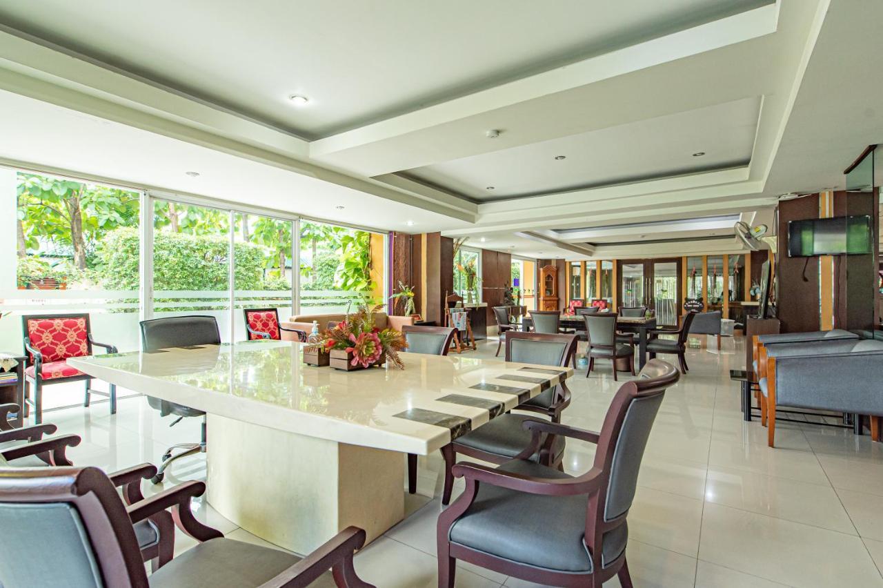 The Wing Design Hotel Bangkok Exteriör bild